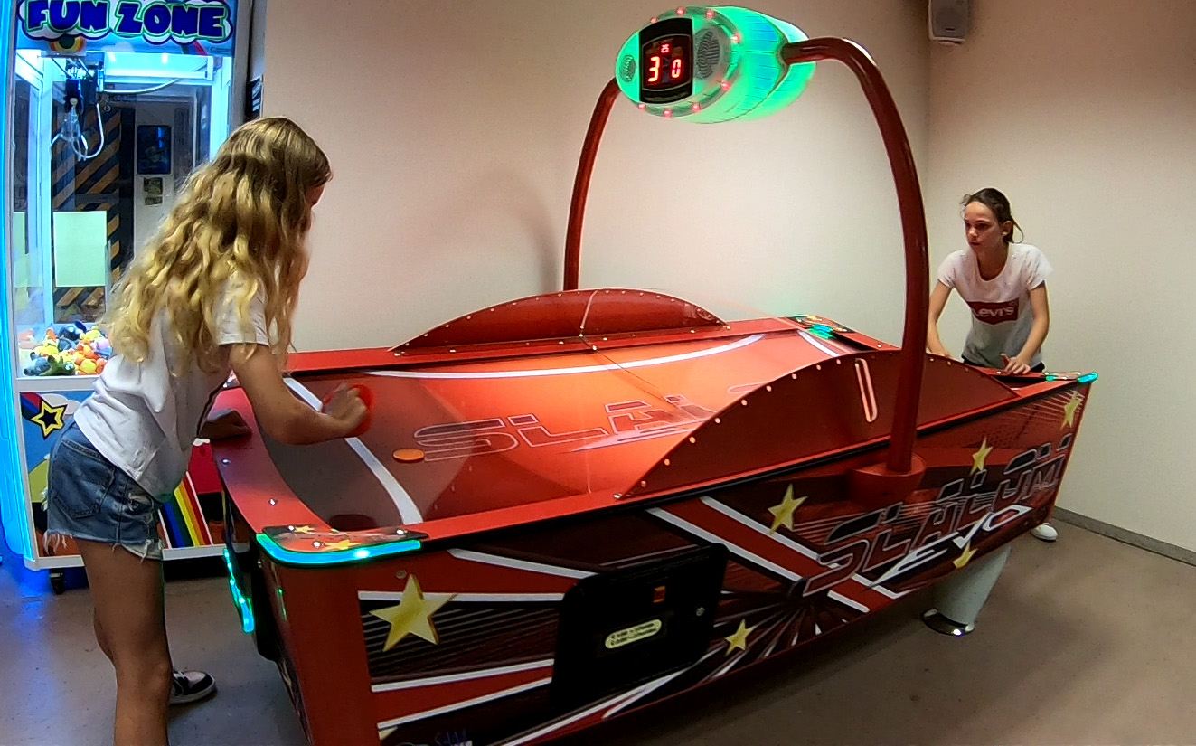 Air Hockey