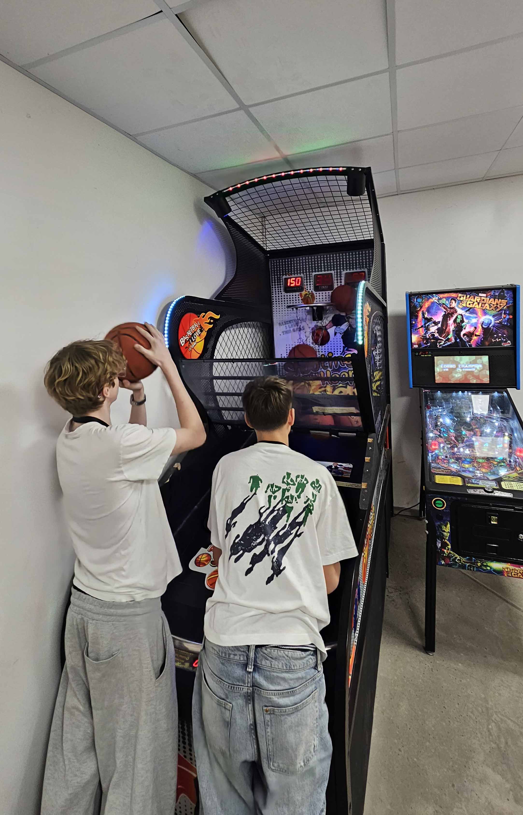 Basket arcade
